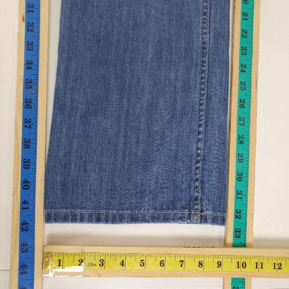 L.L. Bean Favorite Fit Womens Straight Leg Jeans Sz 14M Mid Rise Medium Wash - Picture 7 of 9